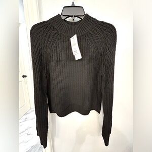 Design 365 Women's Mockneck sweater